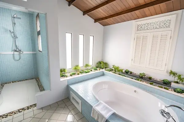 luxury-bathroom