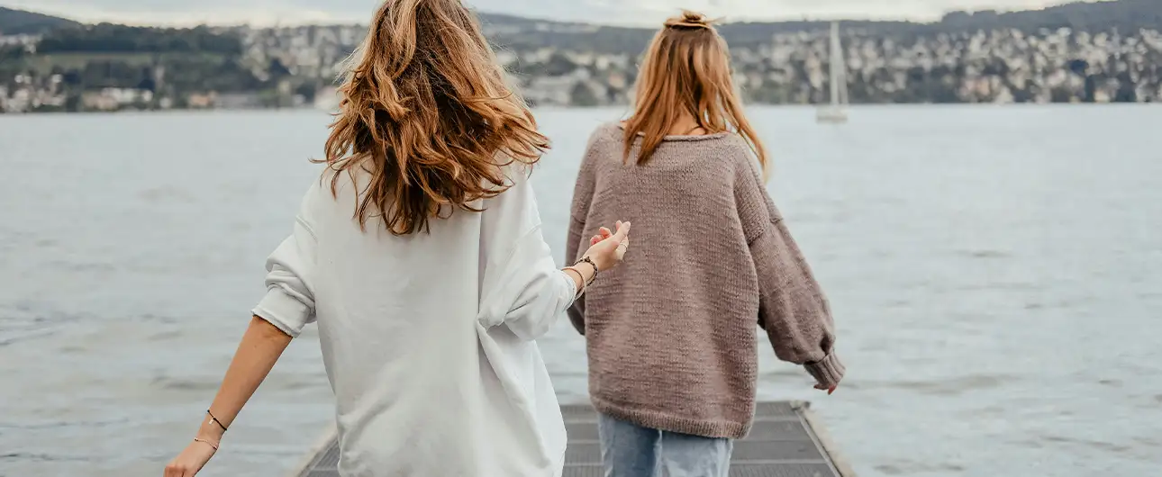 walking-to-lake